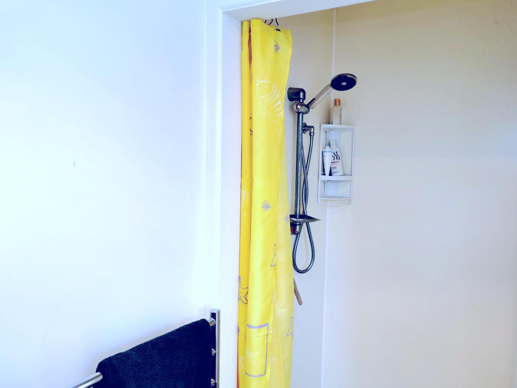 Separate Entry Guest Room With Private Bathroom In Forrest Hill Auckland Eksteriør bilde